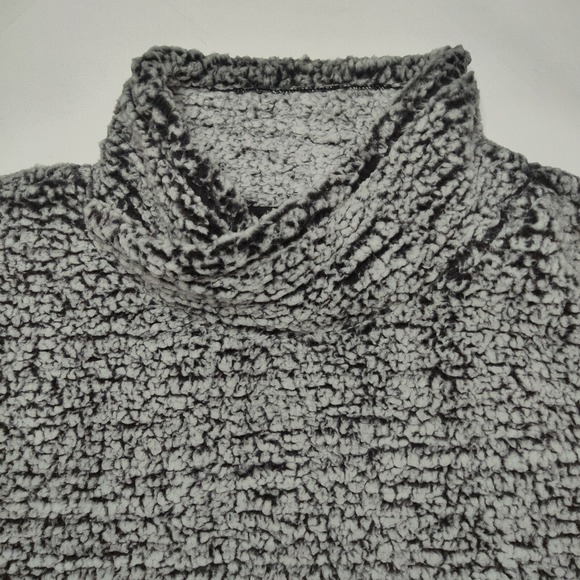 Xersion‎ Women XL Black Gray Faux Fur Soft Touch Pullover NEW - Picture 2 of 12